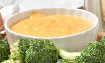 cheese sauce with raw broccoli