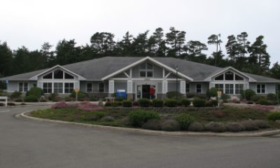 Front outside doors of Peace Harbor Medical Center in Florence, Oregon